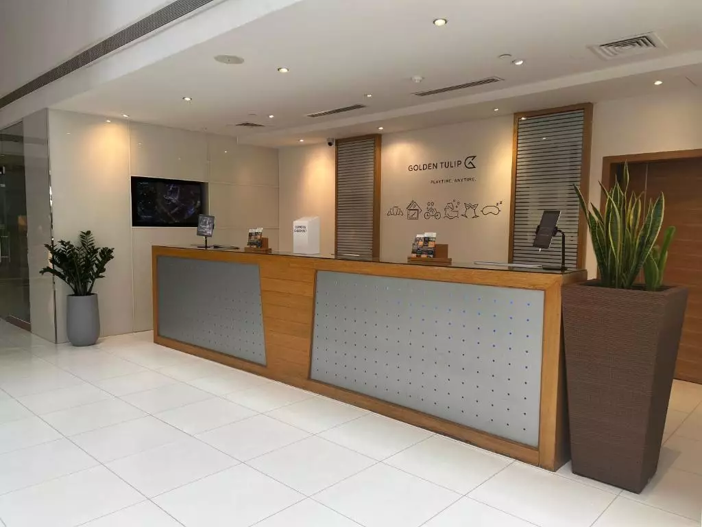 Golden Tulip Muscat